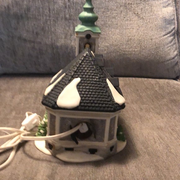 Dept 56 Alpine Village St Nikolaus Kirche - Picture 4 of 6